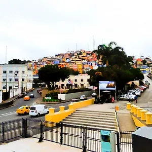 Puerto Santa Ana, Con Vista Al Rio , Guayaquil Ecuador