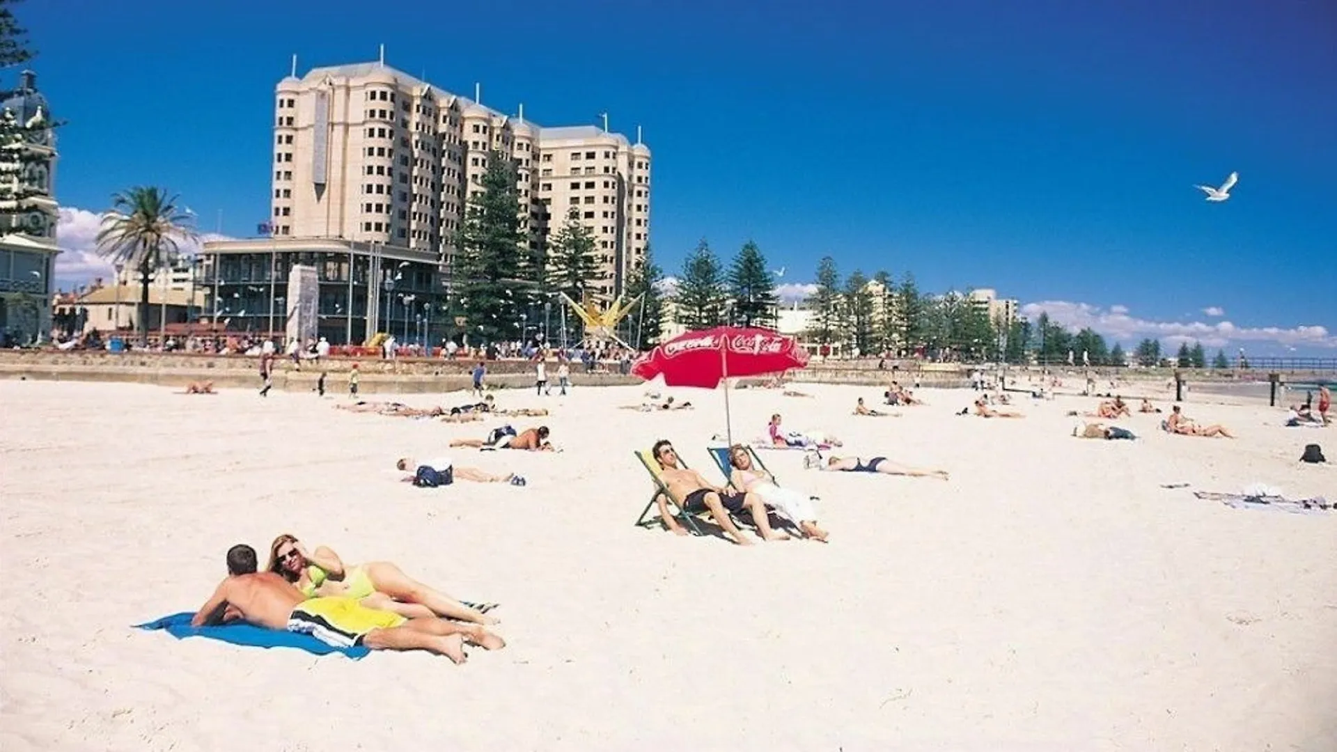 Glenelg Holiday Apartments - Corfu Adelaide