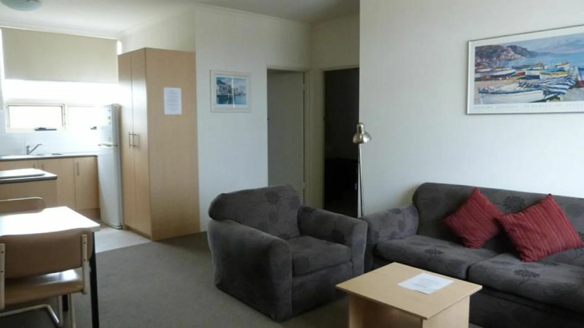 Glenelg Holiday Apartments - Corfu Adelaide